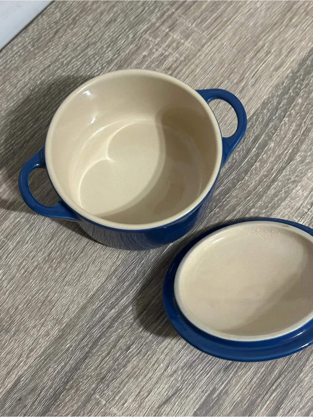 Le Creuset durable blue